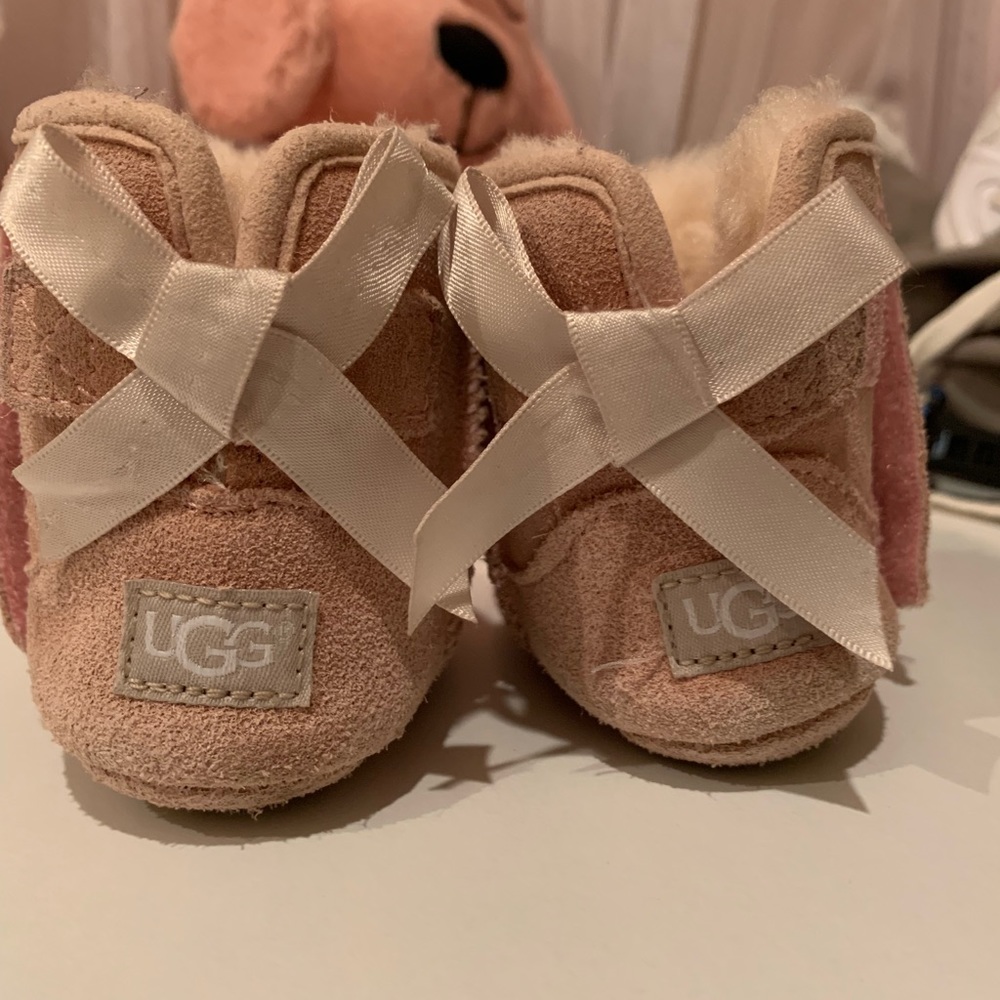 UGG  baby booties